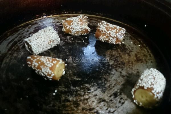 黄粑香蕉芝麻卷的做法图解5