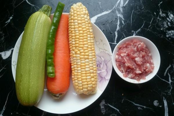 肉末玉米粒的做法图解1