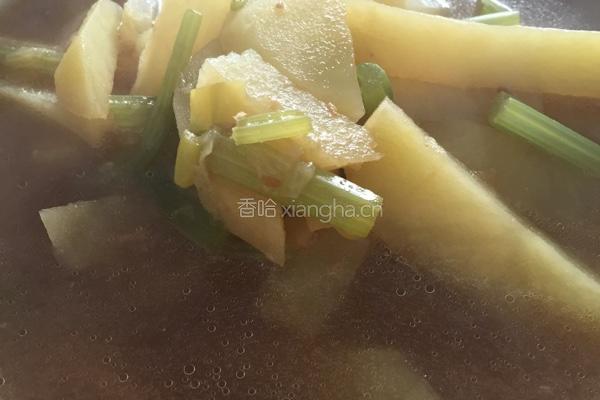 芹菜土豆汤的做法图解6