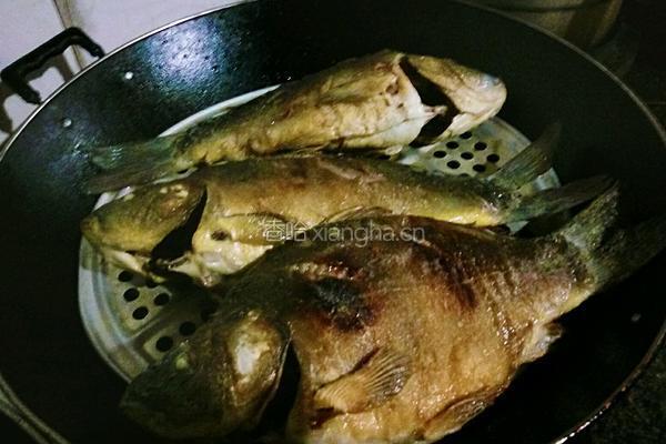 豆豉鲤鱼的做法图解3