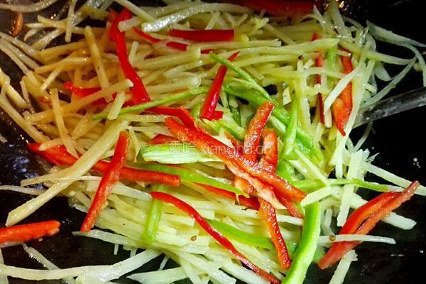 酸辣土豆丝的做法图解8