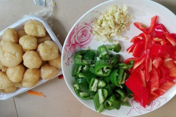 油豆腐炒肉片（家常）的做法图解2