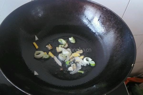 青椒炒豆皮的做法图解4