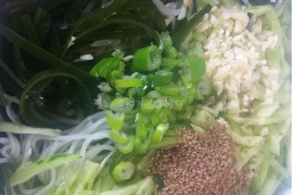 豆芽凉拌菜的做法图解4