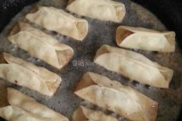 锅贴的做法图解7