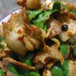 传统回锅肉（蒜苗回锅）的做法[图]
