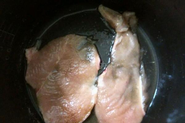 香酥炸鸡排的做法图解1