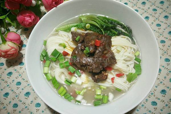 鲜牛肉汤面