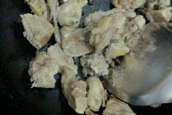 炒鸭腿的做法图解2