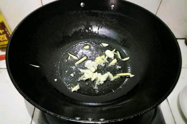 甜豆炒肉的做法图解3