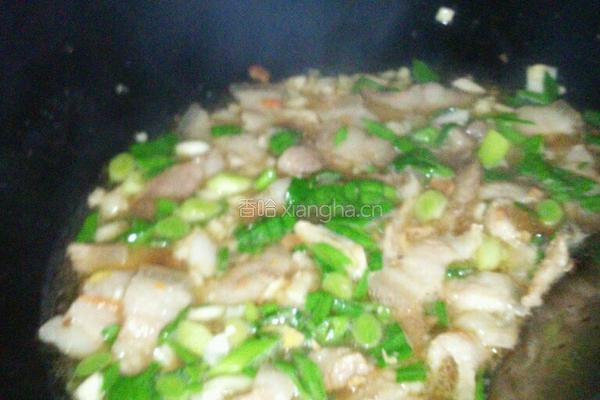 五花肉炖豆腐的做法图解4