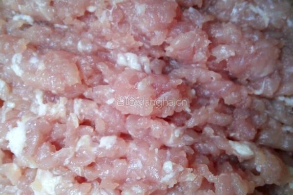 马蹄香菇蒸肉饼的做法图解3