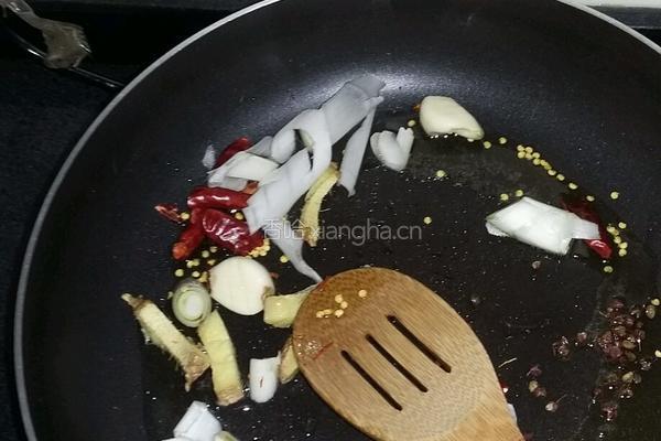 辣椒炒猪心的做法图解4