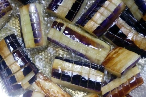 煎烧茄子块的做法图解6