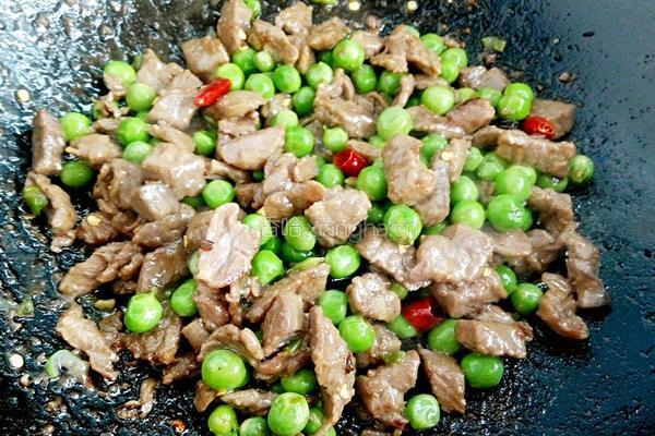 豌豆辣牛肉的做法图解9