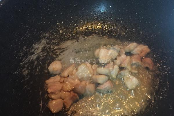白菜粉条肉的做法图解1