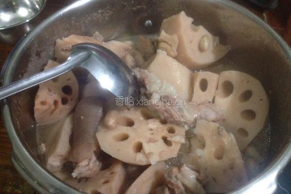 莲藕猪尾汤的做法图解9