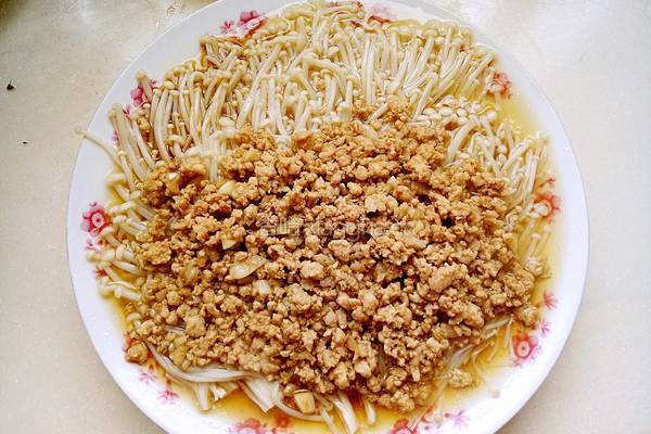 蒜蓉肉末金针菇的做法图解13