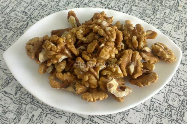 核桃仁炒韭菜的做法图解3