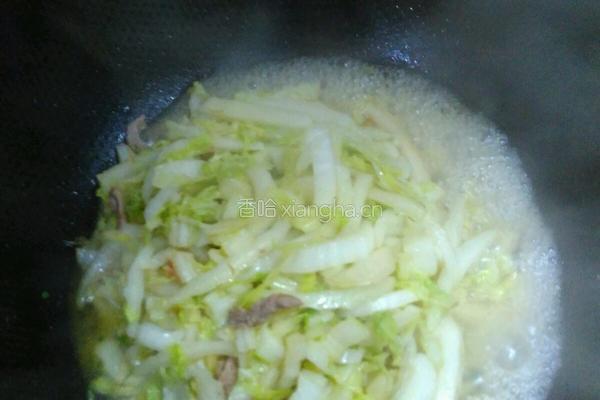 大白菜炒肉丝的做法图解6