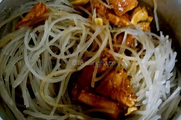 懒人版电饭锅猪肉炖粉条的做法图解2