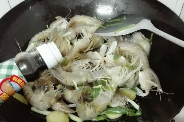 姜葱炒濑尿虾的做法图解6