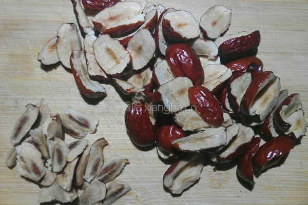 红枣桂圆鹌鹑蛋糖水的做法图解3