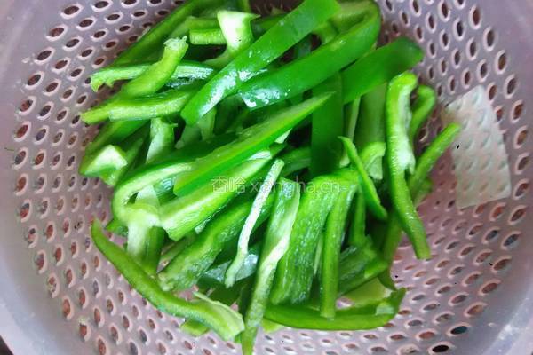 肉丝炒榨菜的做法图解3