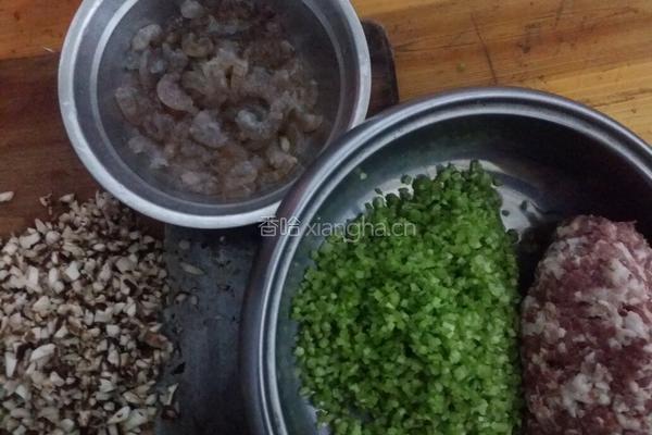 虾仁饺子的做法图解2