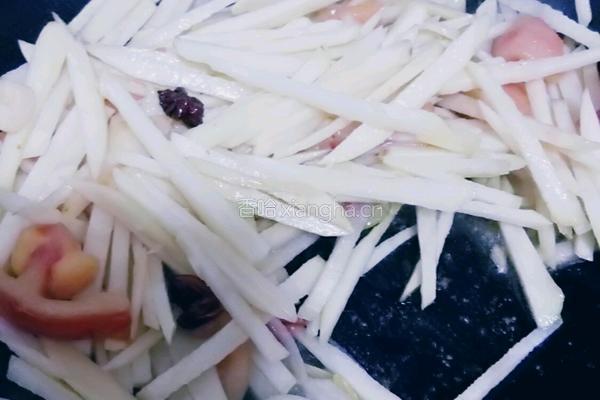 西红柿炒土豆的做法图解6