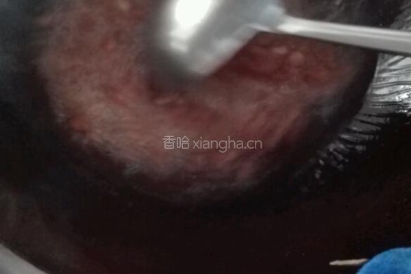 老醋花生米的做法图解2