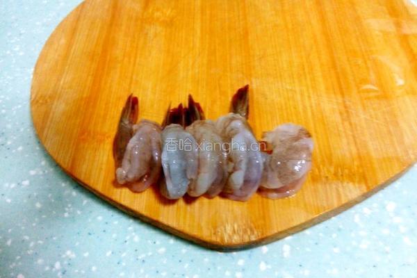 虾蒸鸡蛋羹的做法图解1