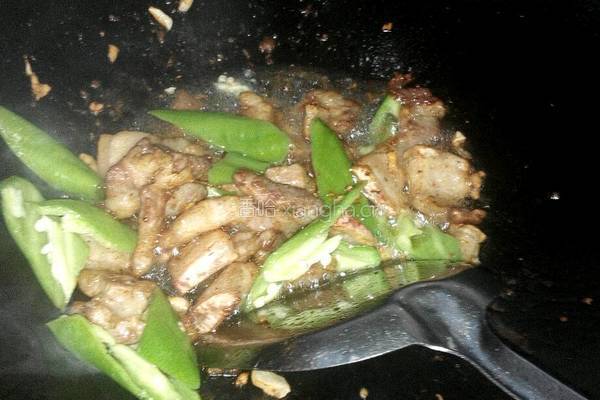 五花肉炒豆角的做法图解4