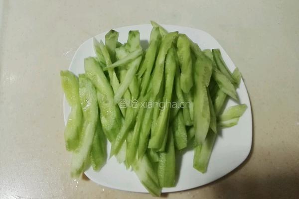 翡翠虾仁的做法图解5