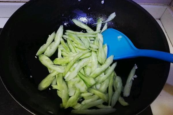 翡翠虾仁的做法图解9