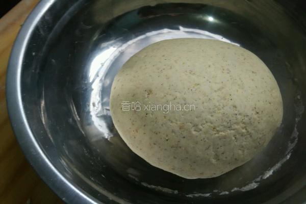 杂粮馒头的做法图解2