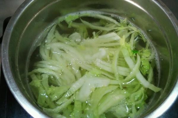 白菜面条的做法图解4