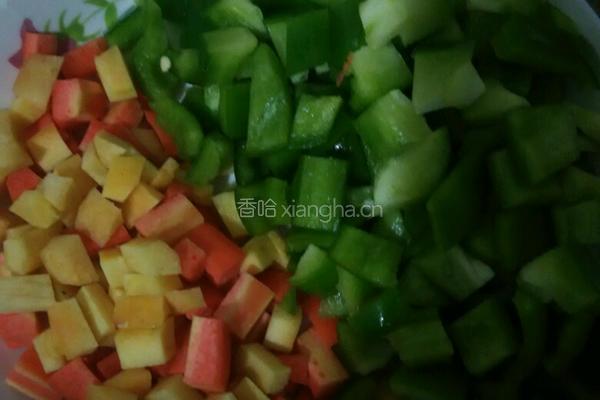五彩鸡胸肉的做法图解3