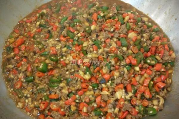 香辣香菇牛肉酱的做法图解4