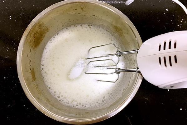 柠香戚风的做法图解11