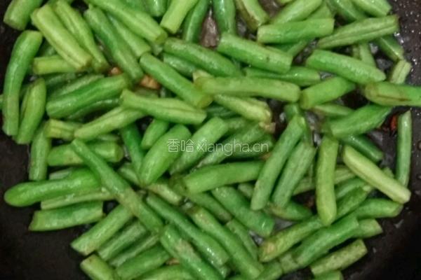 牛扒炒四季豆的做法图解3