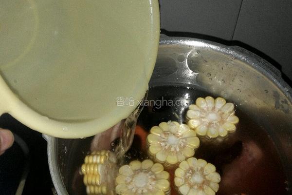 玉米鸡汤的做法图解4