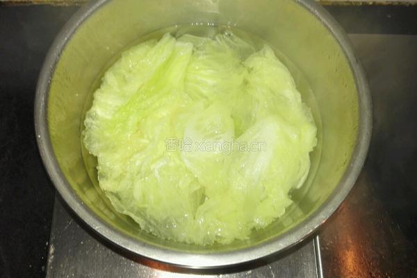 白菜肉卷的做法图解2