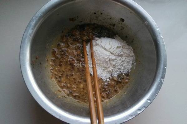 酸辣丸子汤的做法图解2