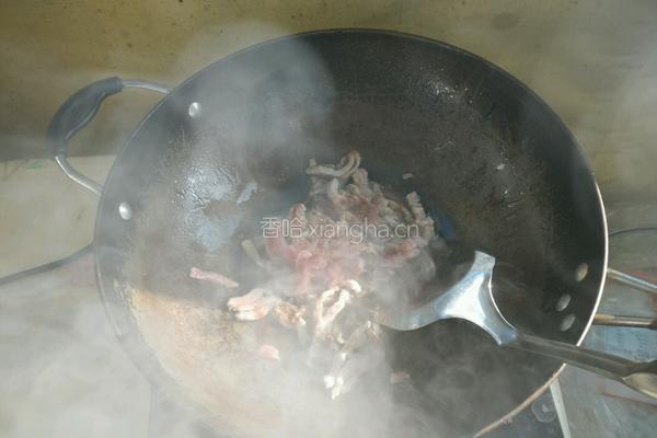 蒜苗炒五花肉的做法图解4