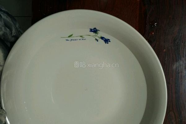 黑米红枣粥的做法图解2