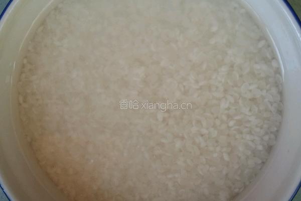 腊肉蒸饭的做法图解1