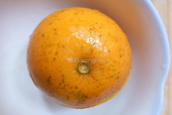 治感冒咳嗽喉咙痛，咽干咽不下口水，就蒸橙子吃的做法图解4