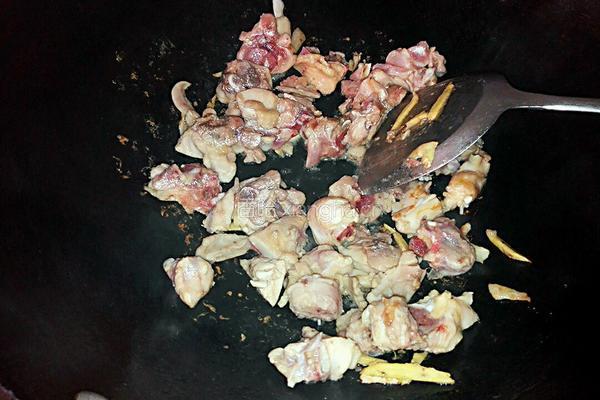 南瓜冬菇鸡肉饭的做法图解5