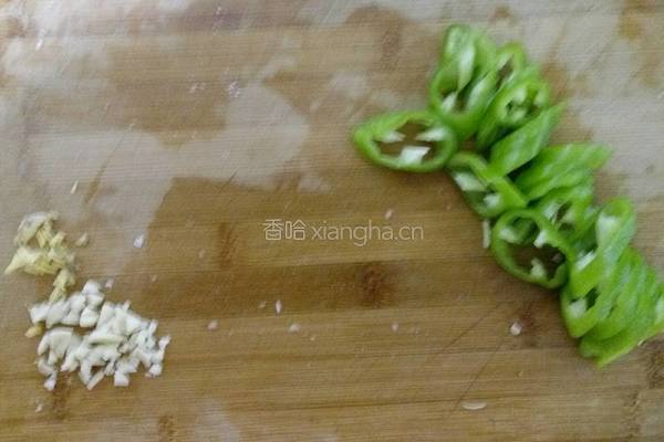 口蘑炒肉片的做法图解3